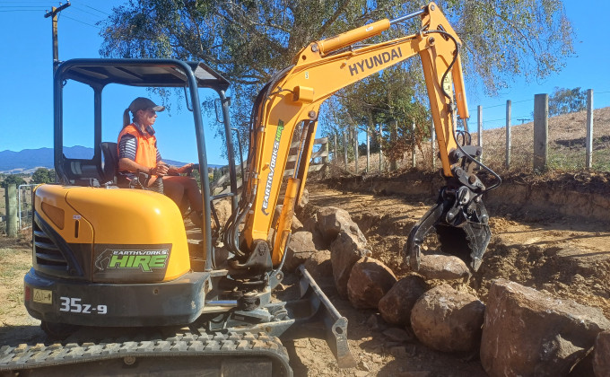 Sarah Moorhouse - Earthworks