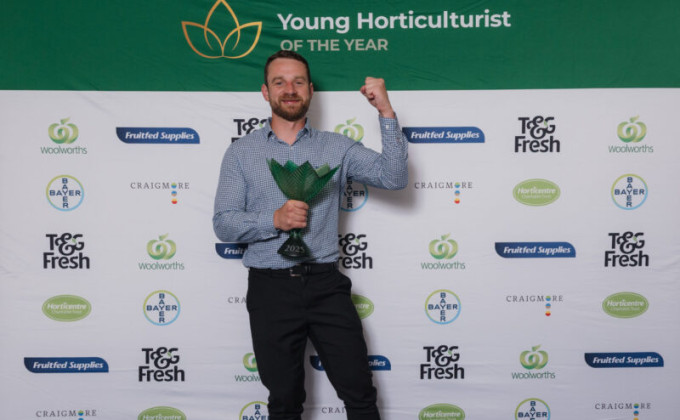 YHOTY25 winner Jake Linklater scaled e1762465239773 800x500 (002)