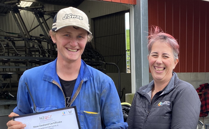 Shontelle with learner Flynn cropped